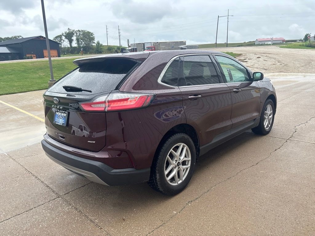 Used 2024 Ford Edge SEL SUV