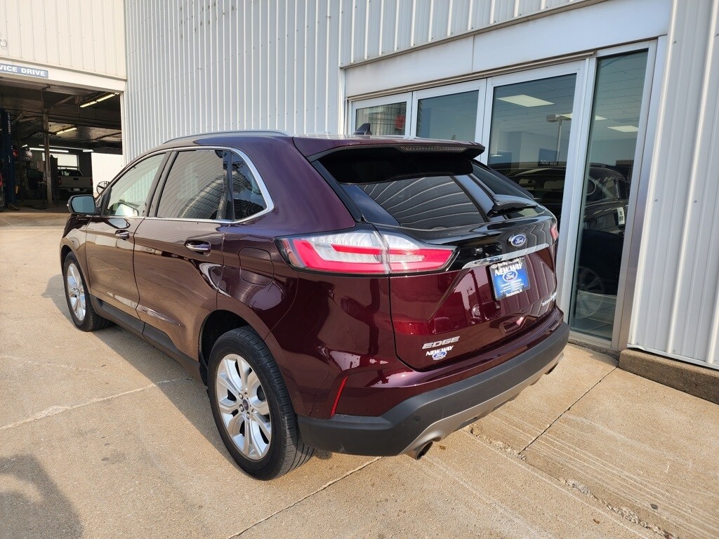 2020 Ford Edge Titanium photo 3