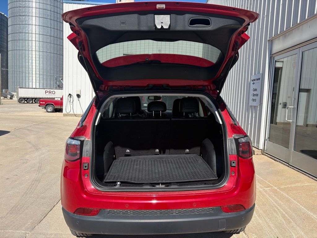2018 Jeep Compass Latitude - Photo 8