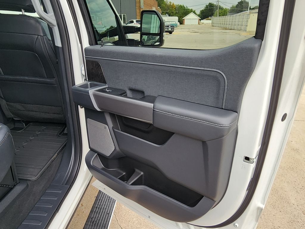 2026 Ford F-350 Super Duty Lariat - Photo 15