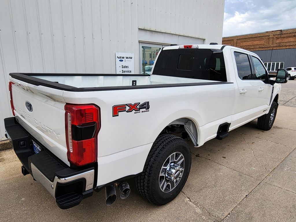2026 Ford F-350 Super Duty Lariat - Photo 6