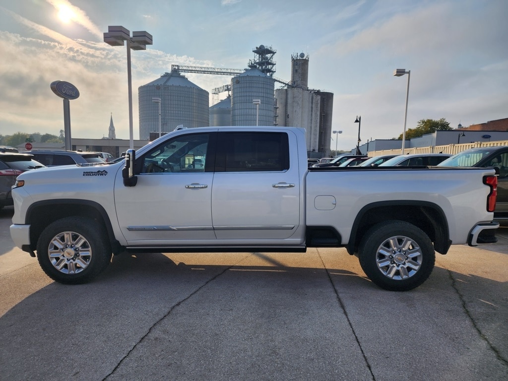 Used 2024 Chevrolet Silverado 2500HD High Country Crew Cab Short Bed Truck