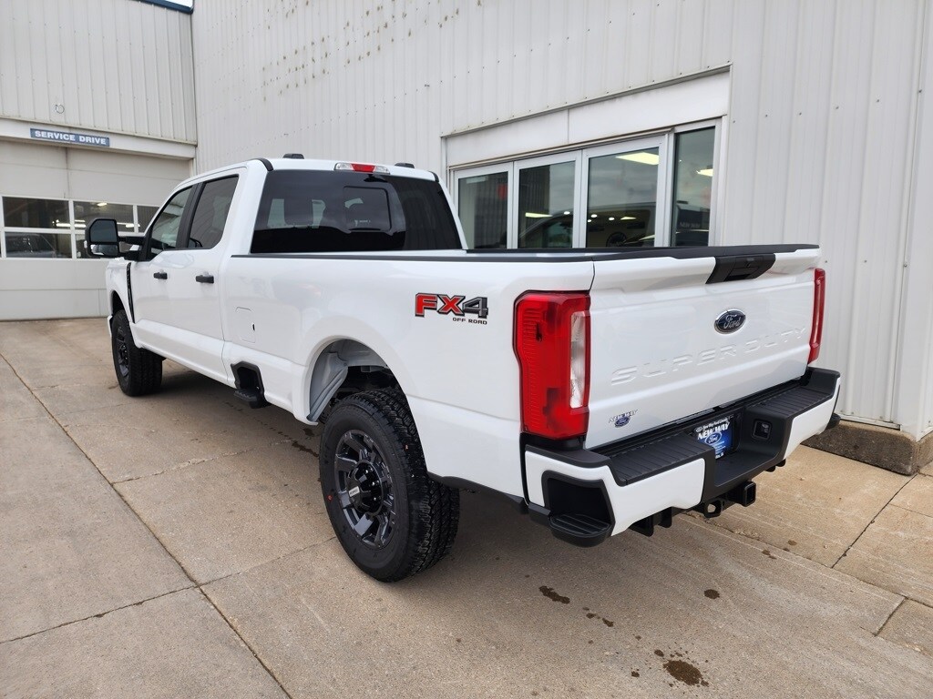 2026 Ford F-250 XL photo 3