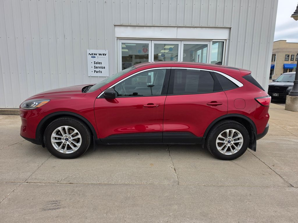 Used 2022 Ford Escape SE with VIN 1FMCU9G64NUC02187 for sale in Pocahontas, IA