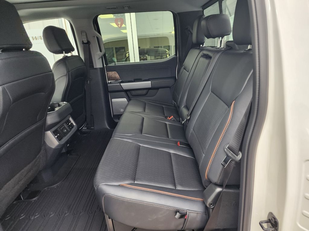 2026 Ford F-350 Super Duty Lariat - Photo 12