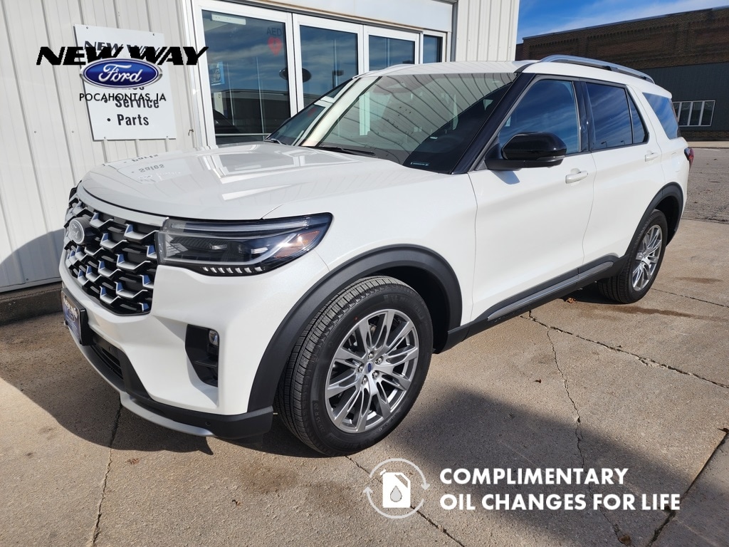 2026 Ford Explorer Platinum's photo