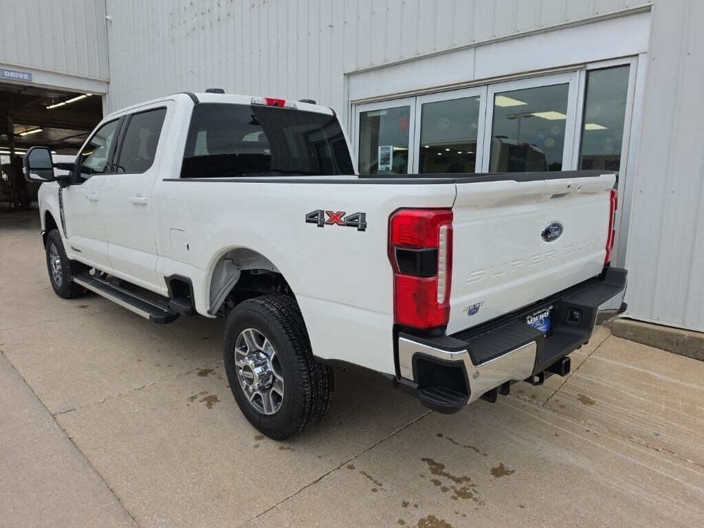 New 2026 Ford F-350SD Lariat Truck