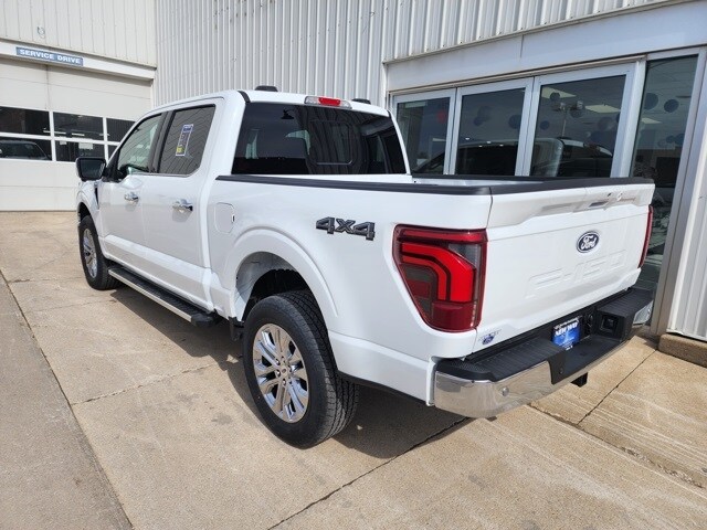 2025 Ford F-150 Lariat photo 3