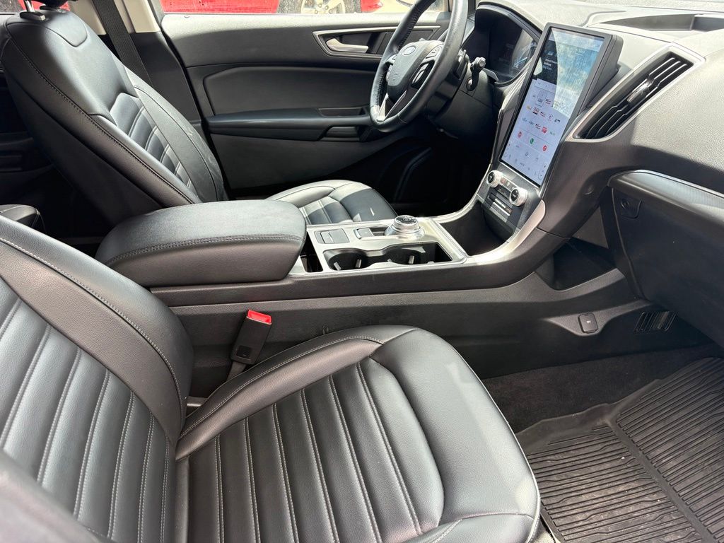 2022 Ford Edge SEL - Photo 9