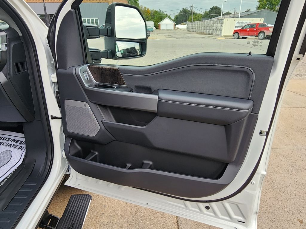 2026 Ford F-350 Super Duty Lariat - Photo 13