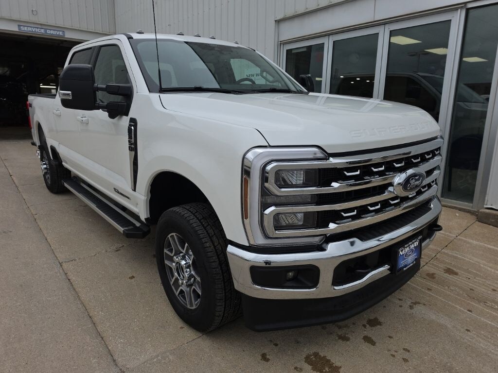 New 2026 Ford F-350SD Lariat Truck