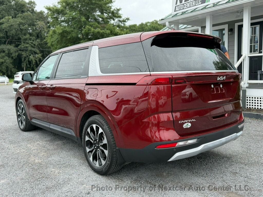 2024 Kia Carnival EX - Photo 3