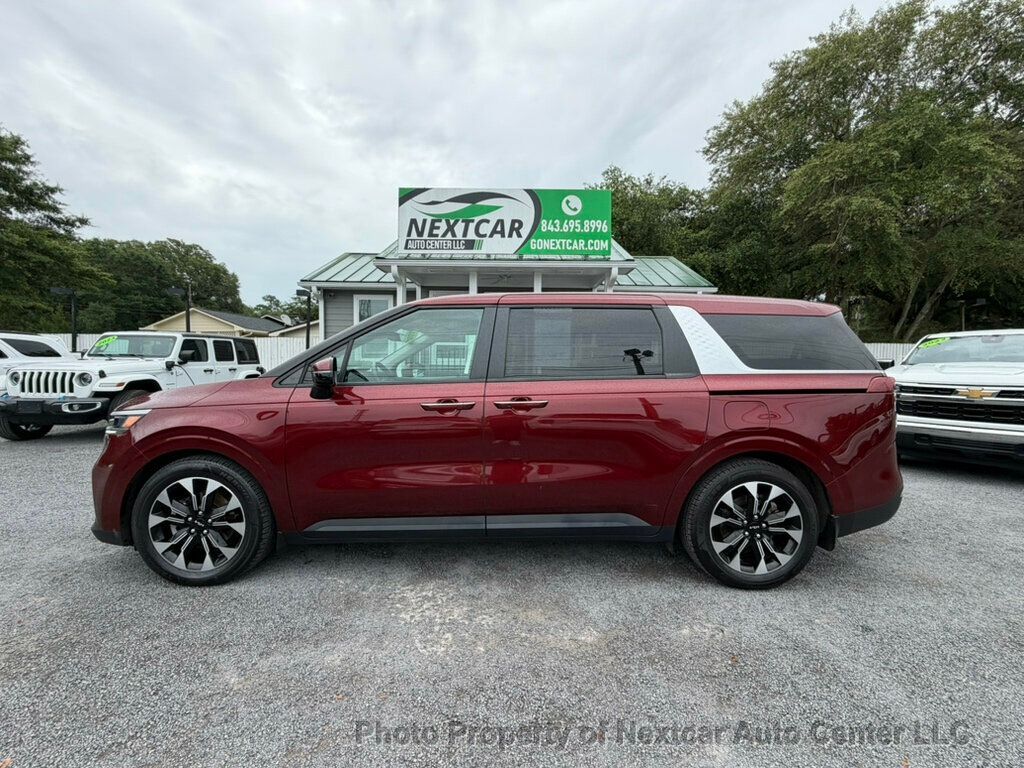 2024 Kia Carnival EX - Photo 2