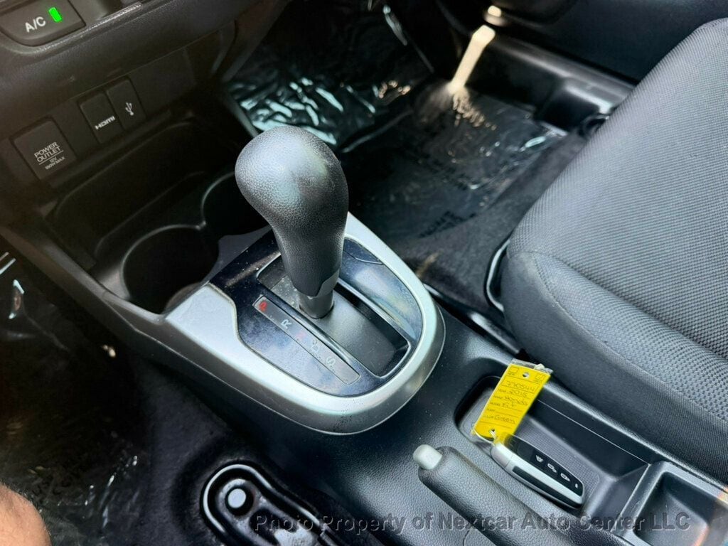 2015 Honda Fit EX-L - Photo 19