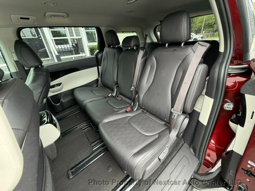 2024 Kia Carnival EX - Photo 15