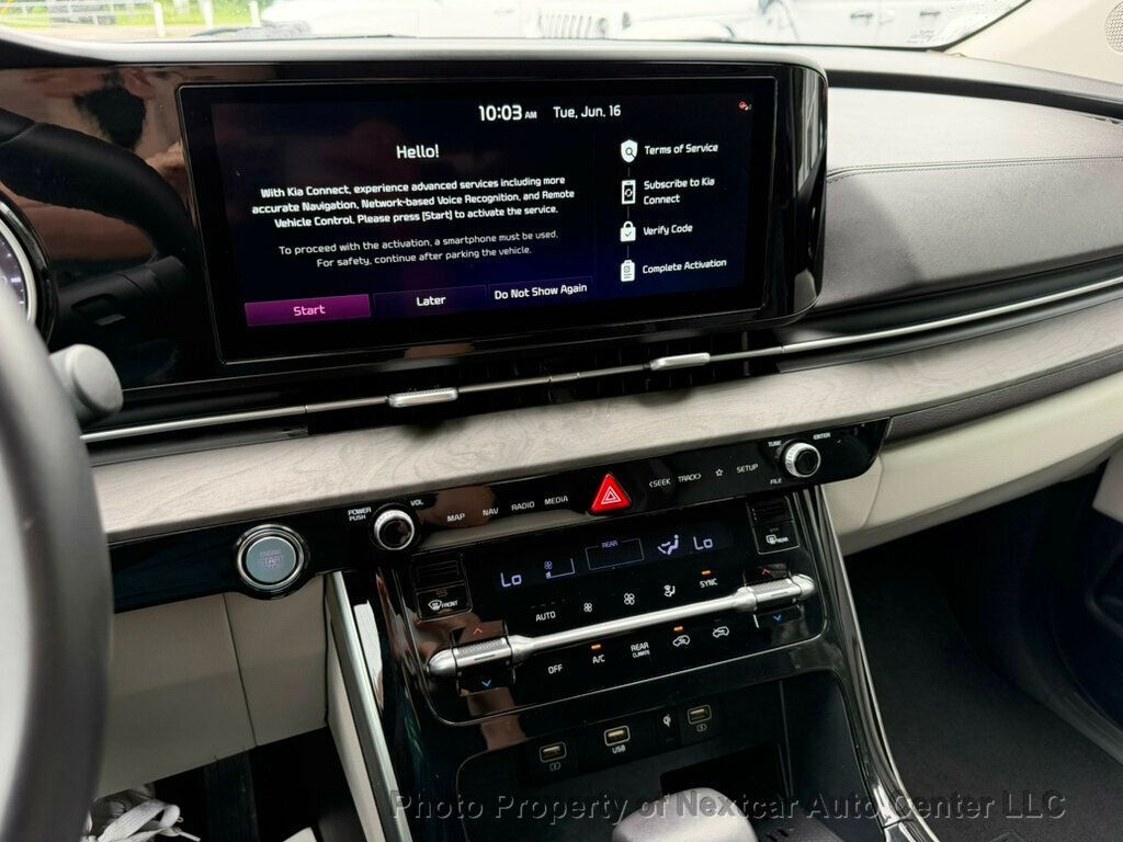 2024 Kia Carnival EX - Photo 19