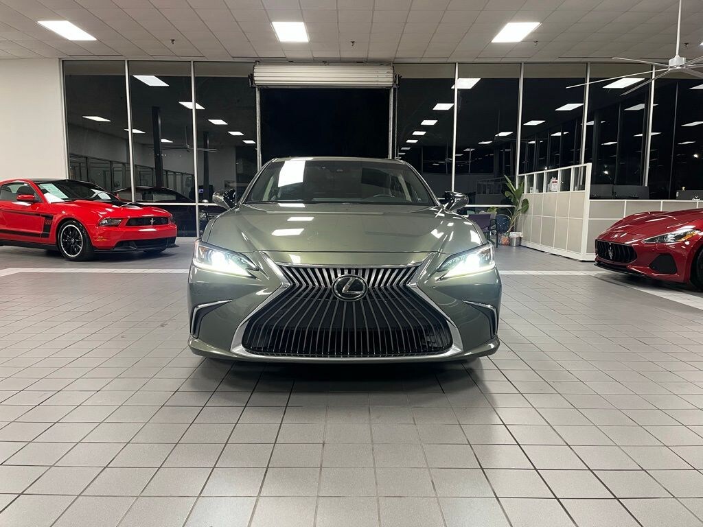 Used 2019 Lexus ES 350 Luxury Sedan