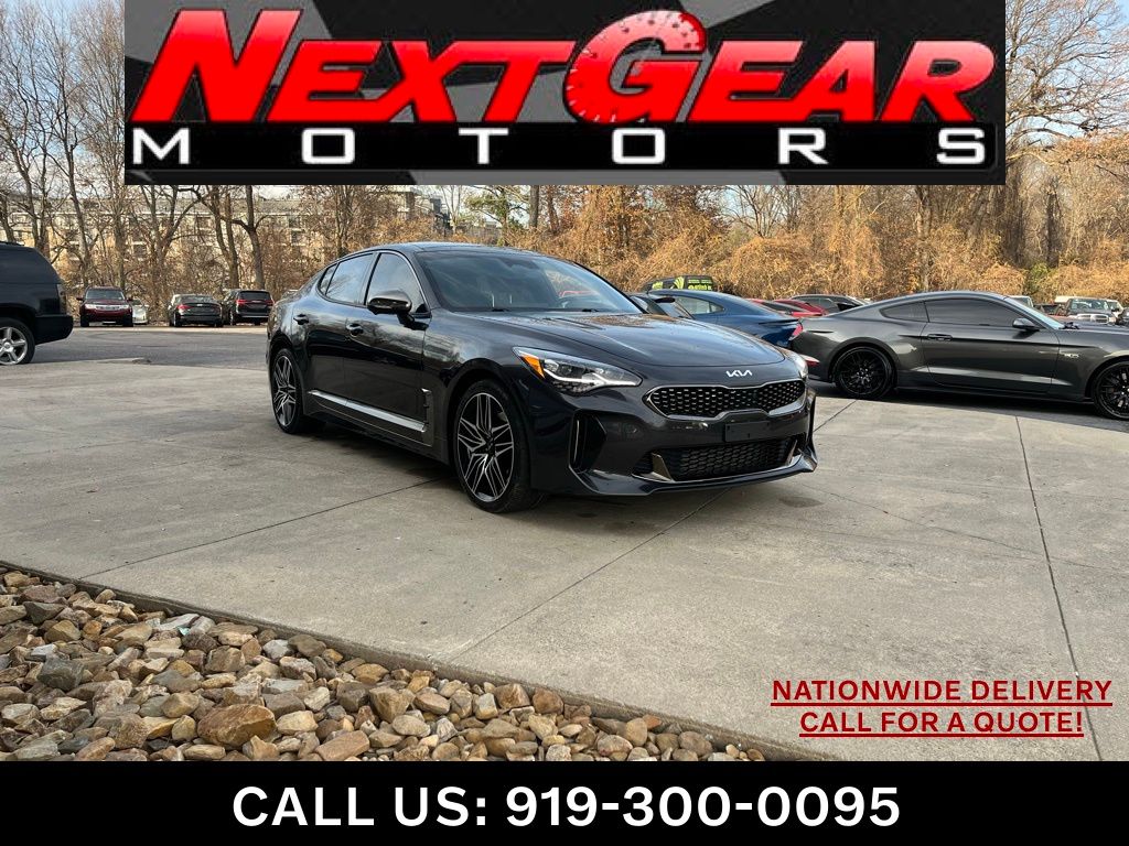 2022 Kia Stinger GT2's photo