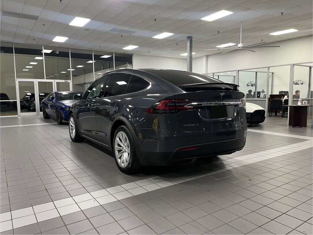 Used 2018 Tesla Model X 75D SUV
