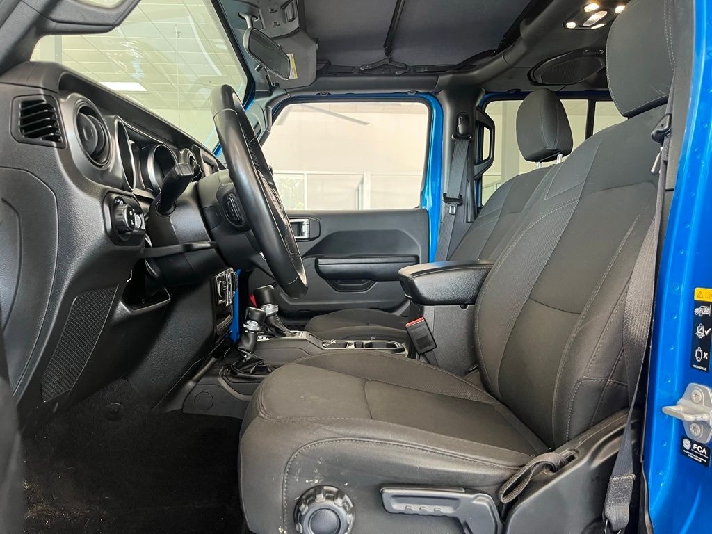 Used 2022 Jeep Gladiator Sport Truck