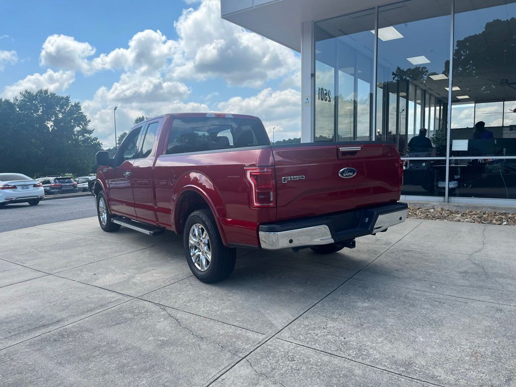2017 Ford F-150 Lariat photo 2