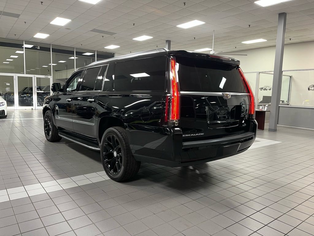Used 2017 Cadillac Escalade ESV Luxury SUV