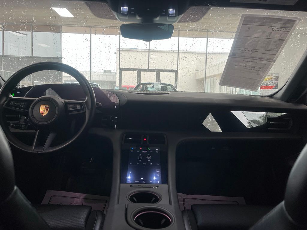 2022 Porsche Taycan Base - Photo 25