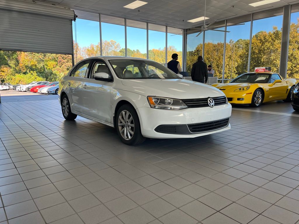 2014 Volkswagen Jetta 1.8T SE photo 4