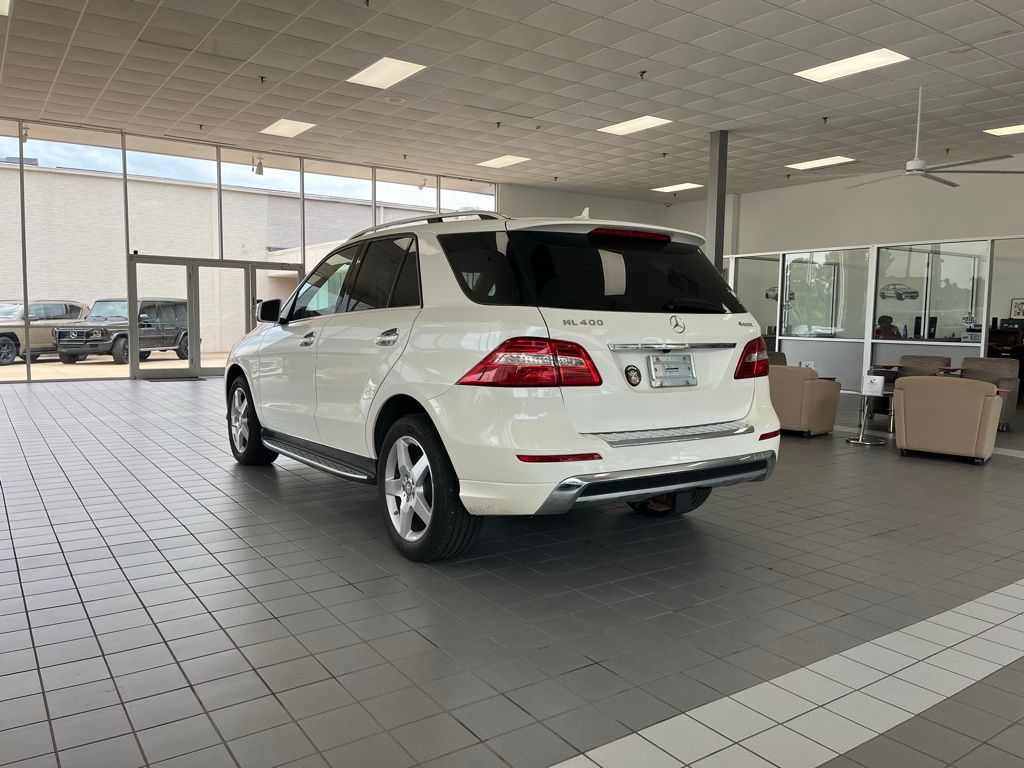 2015 Mercedes Benz ML 400 photo 2