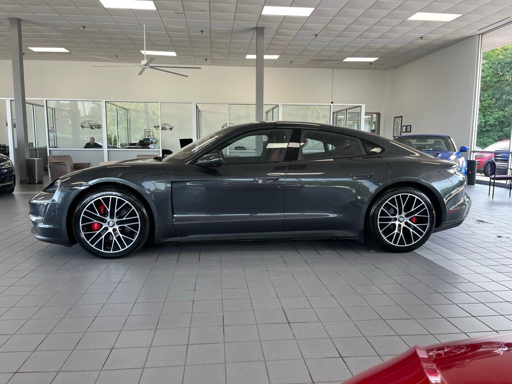 2021 Porsche Taycan 4S photo 2