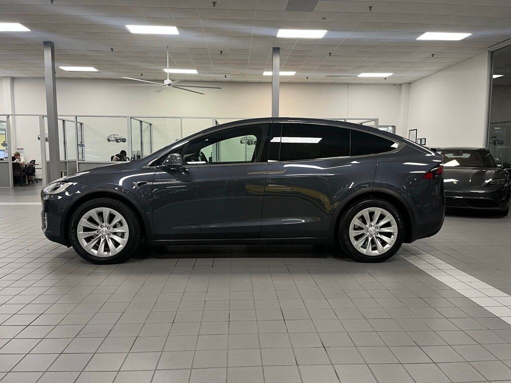 Used 2018 Tesla Model X 75D SUV