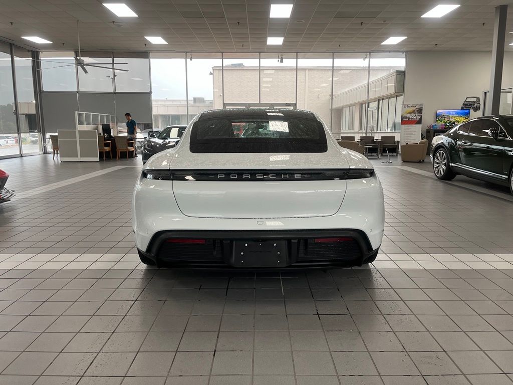 2022 Porsche Taycan Base - Photo 6