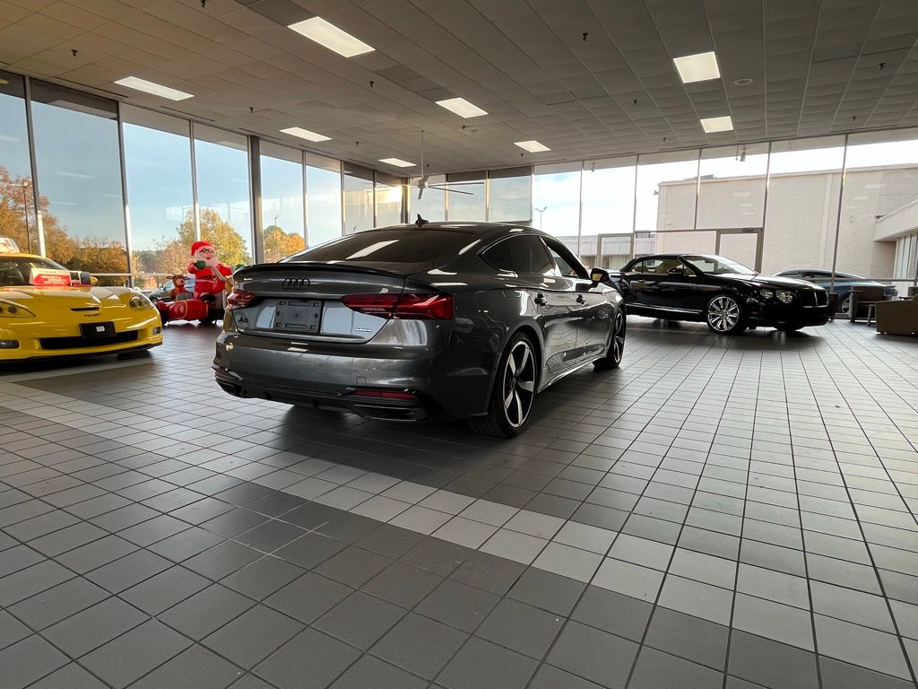 2024 Audi A5 45 S line Prestige photo 2