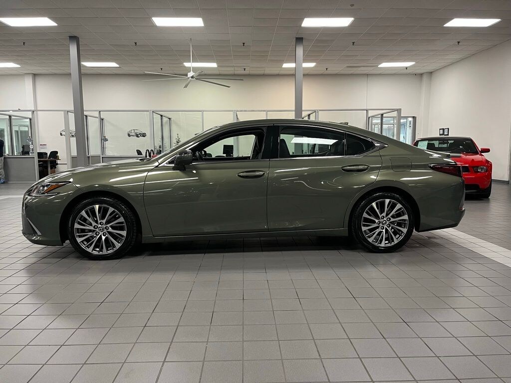Used 2019 Lexus ES 350 Luxury Sedan