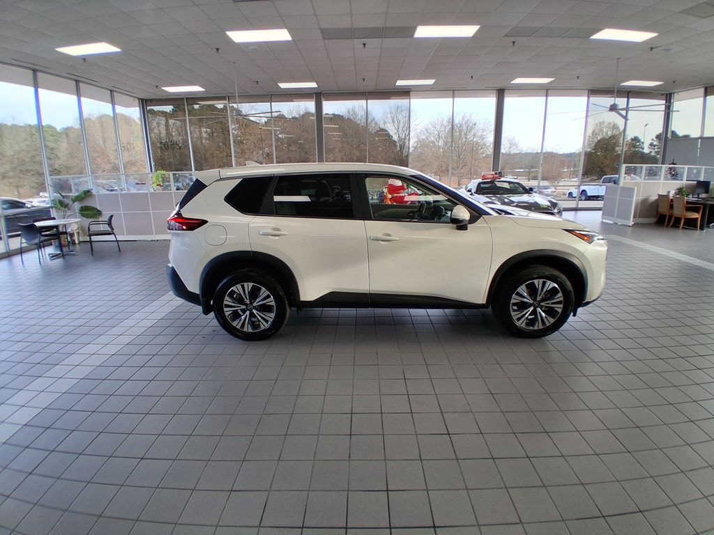 Used 2023 Nissan Rogue SV SUV