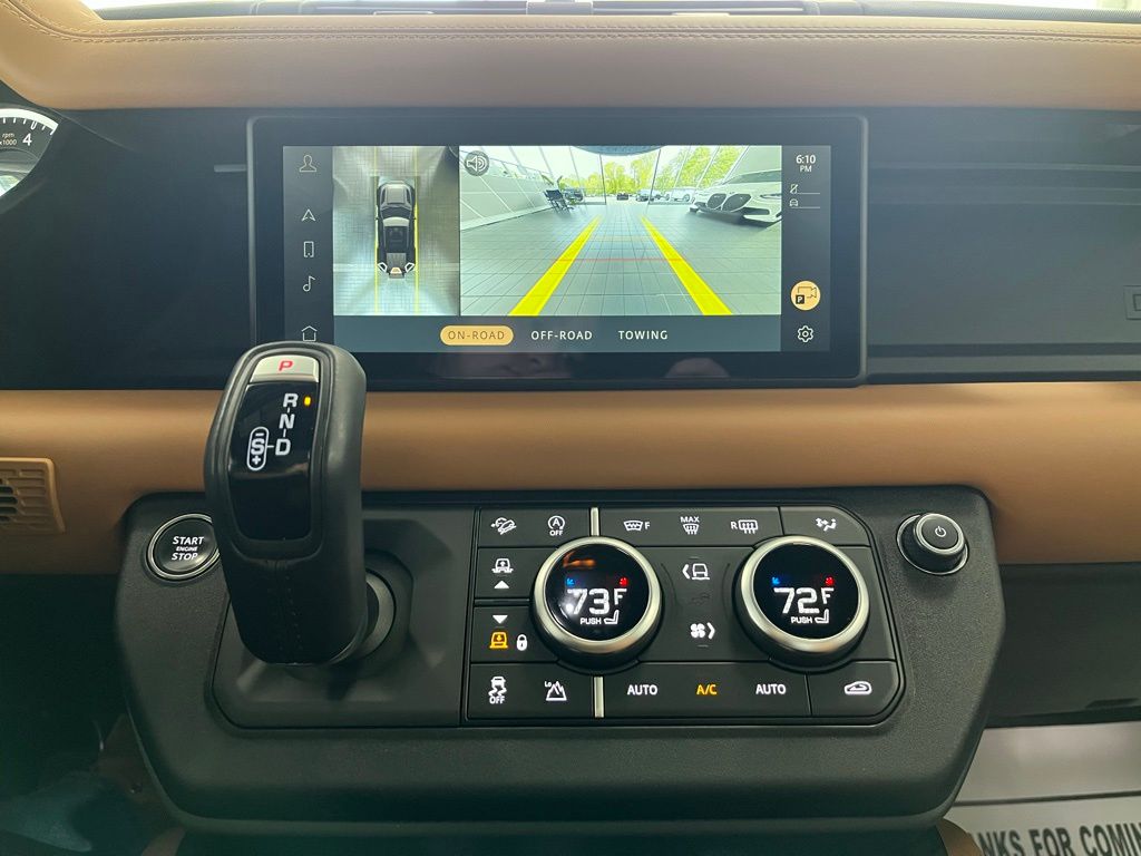 2023 Land Rover Defender X-Dynamic SE - Photo 13