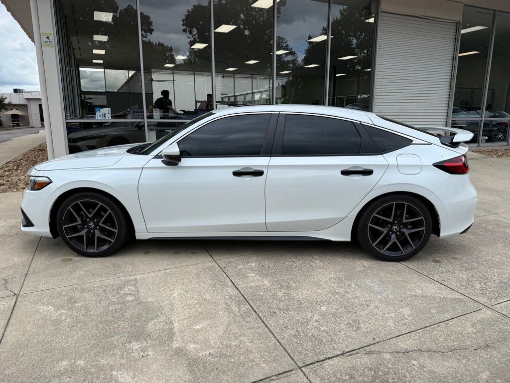 2022 Honda Civic Sport Touring photo 2