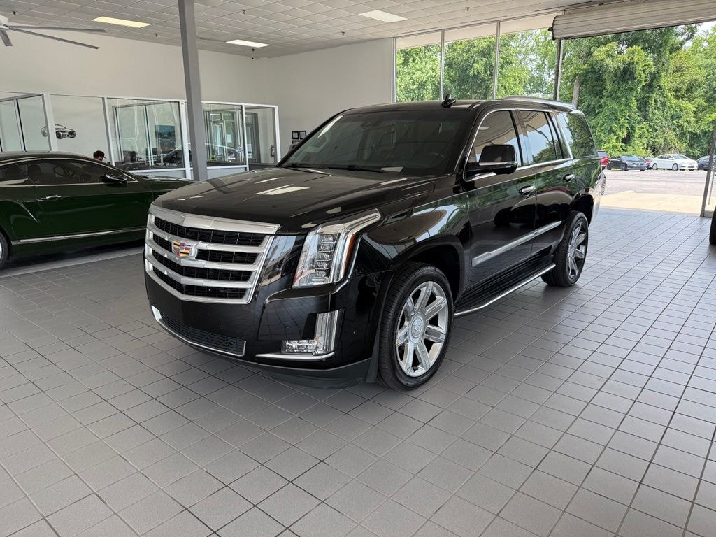 Used 2019 Cadillac Escalade Luxury SUV