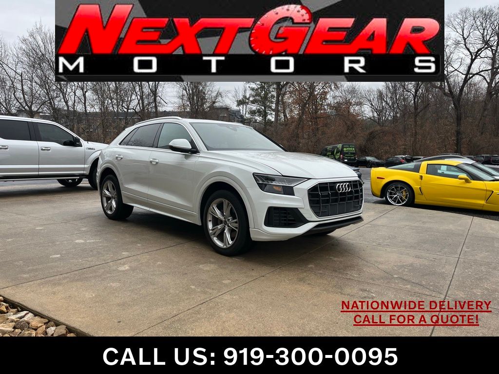 2023 Audi Q8 Premium's photo