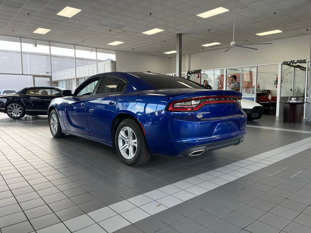 2022 Dodge Charger SXT photo 2