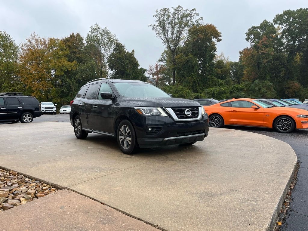 Used 2019 Nissan Pathfinder SL SUV