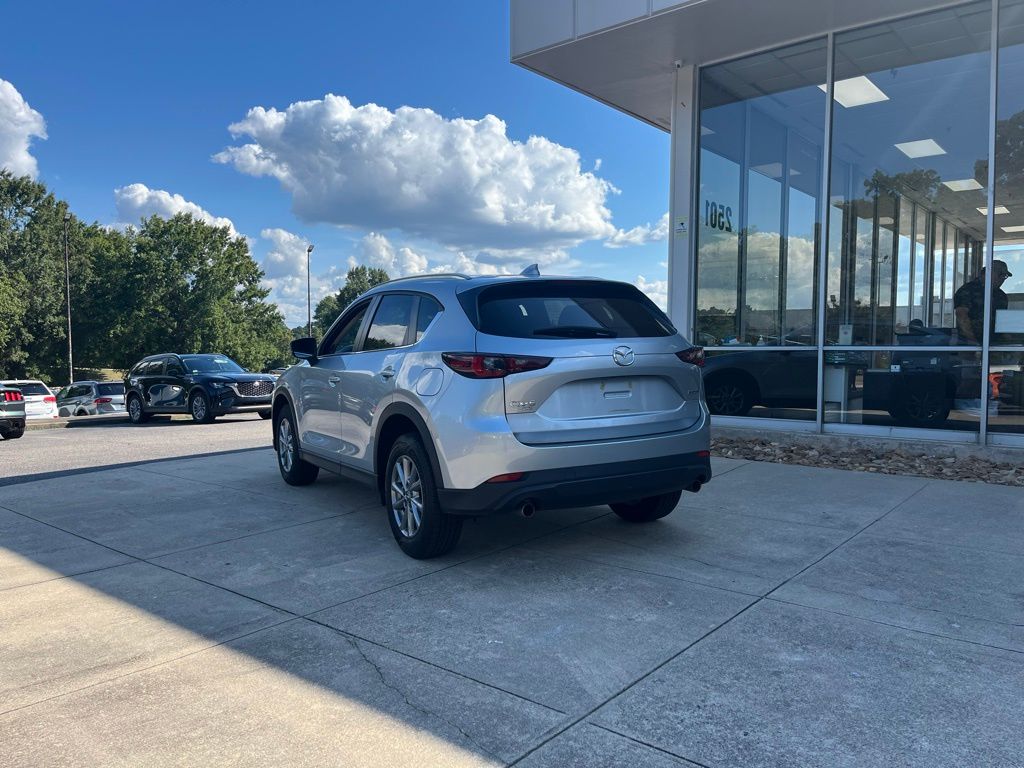 2022 Mazda CX-5 2.5 S Preferred photo 2