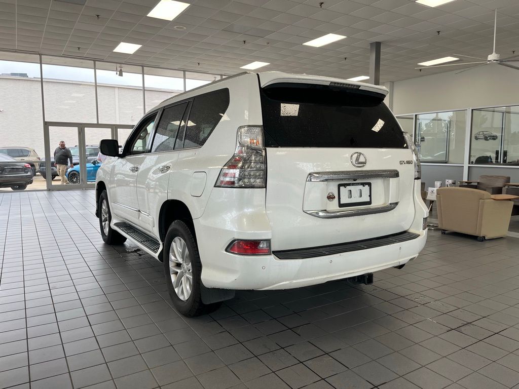 2018 Lexus GX 460 photo 2