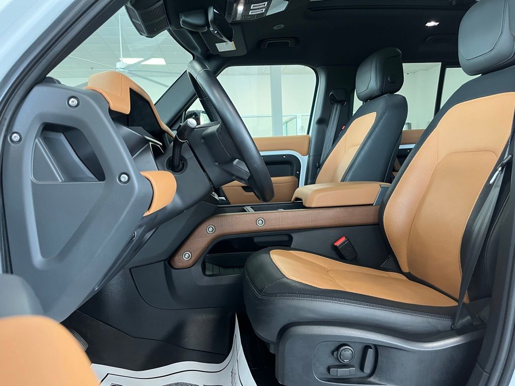 2023 Land Rover Defender X-Dynamic SE - Photo 11