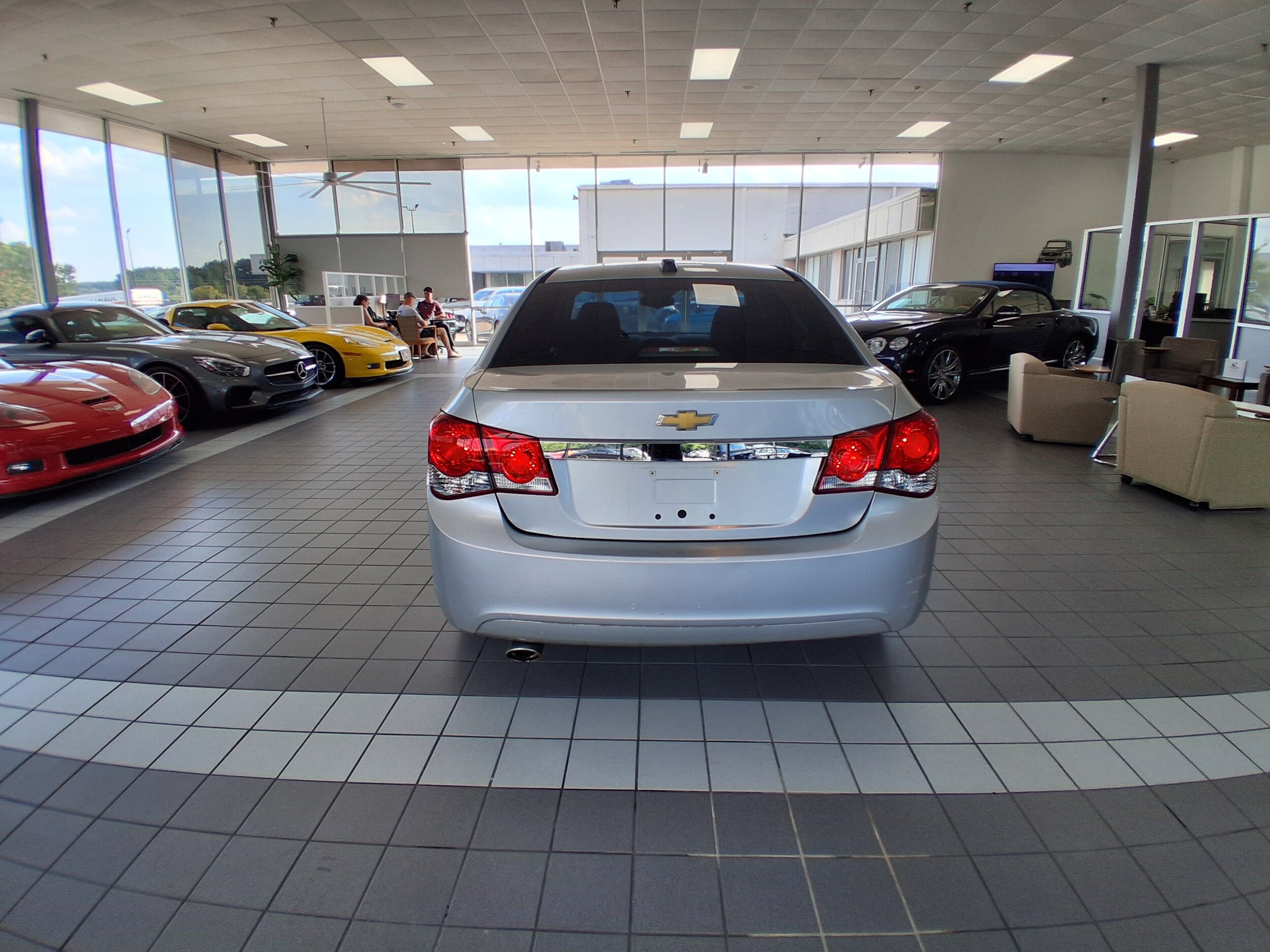 2015 Chevrolet Cruze L photo 4