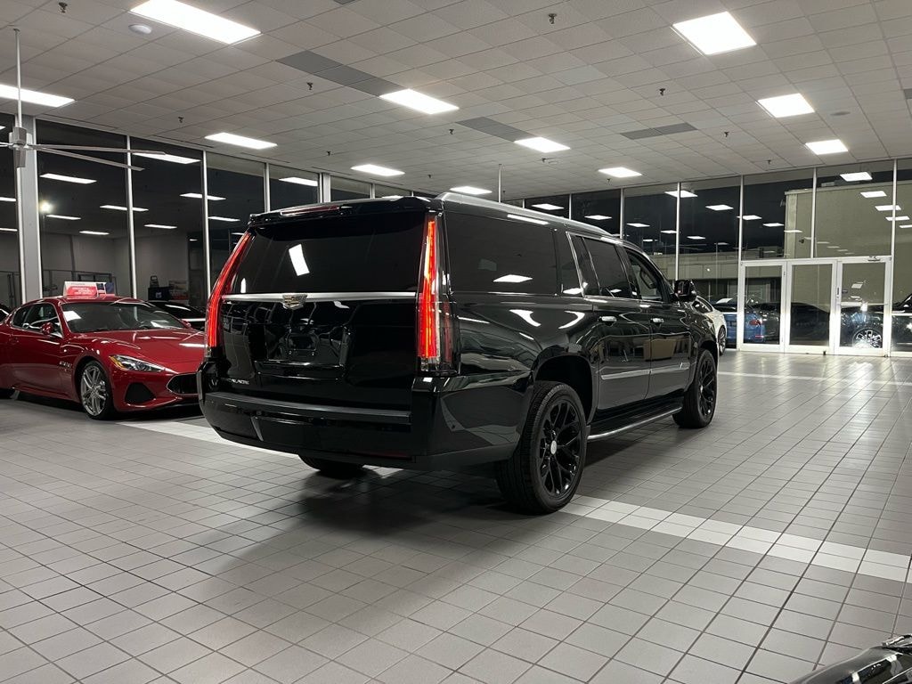 Used 2017 Cadillac Escalade ESV Luxury SUV