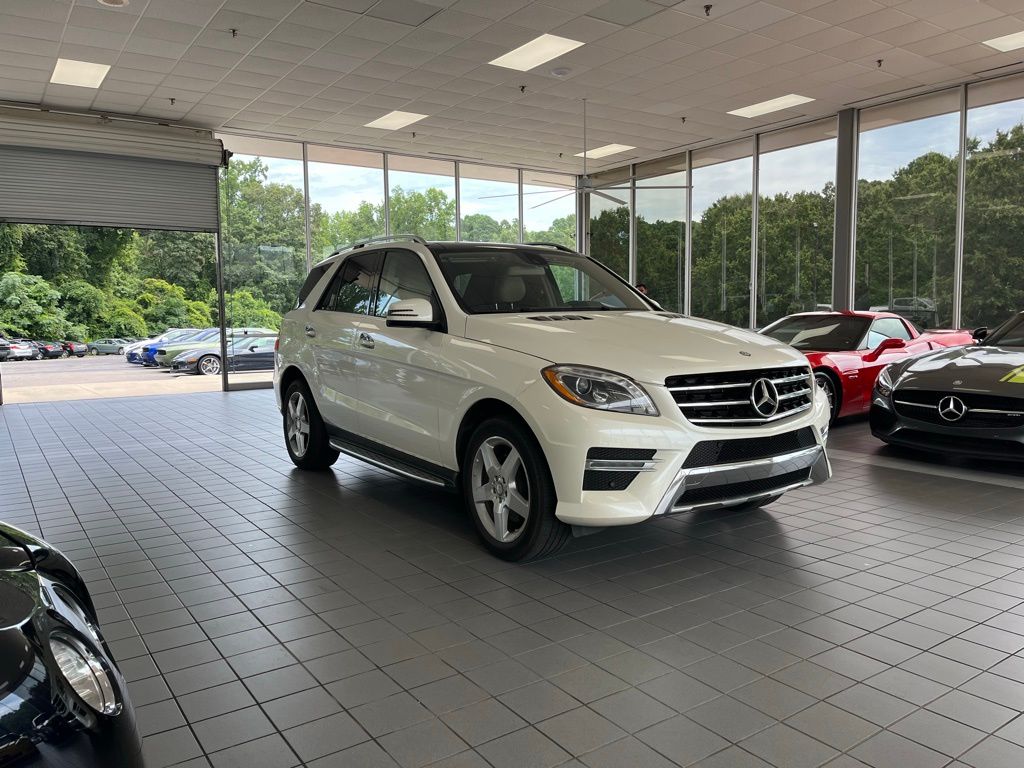 2015 Mercedes Benz ML 400 photo 4