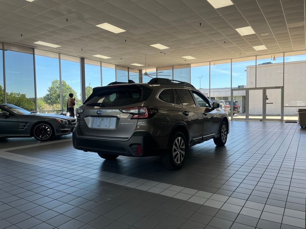 Used 2022 Subaru Outback Premium SUV