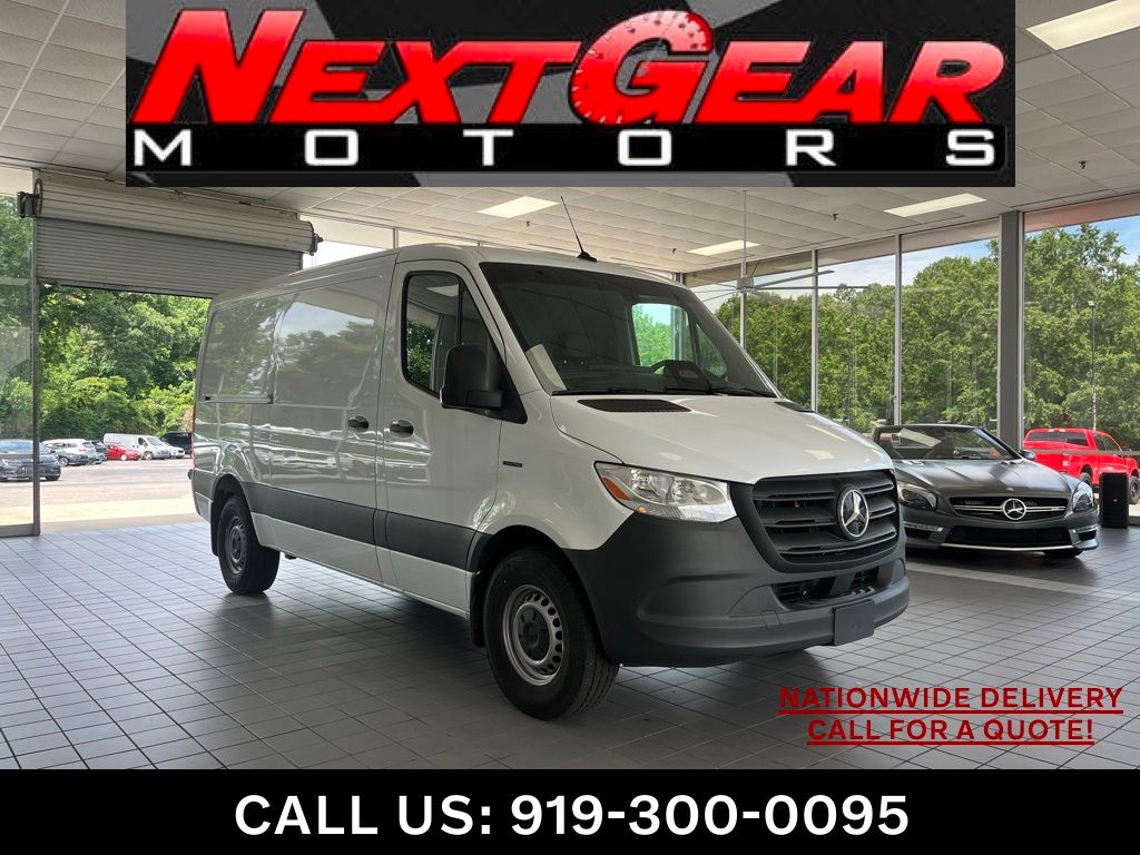 2025 Mercedes-Benz eSprinter 2500 144 WB's photo