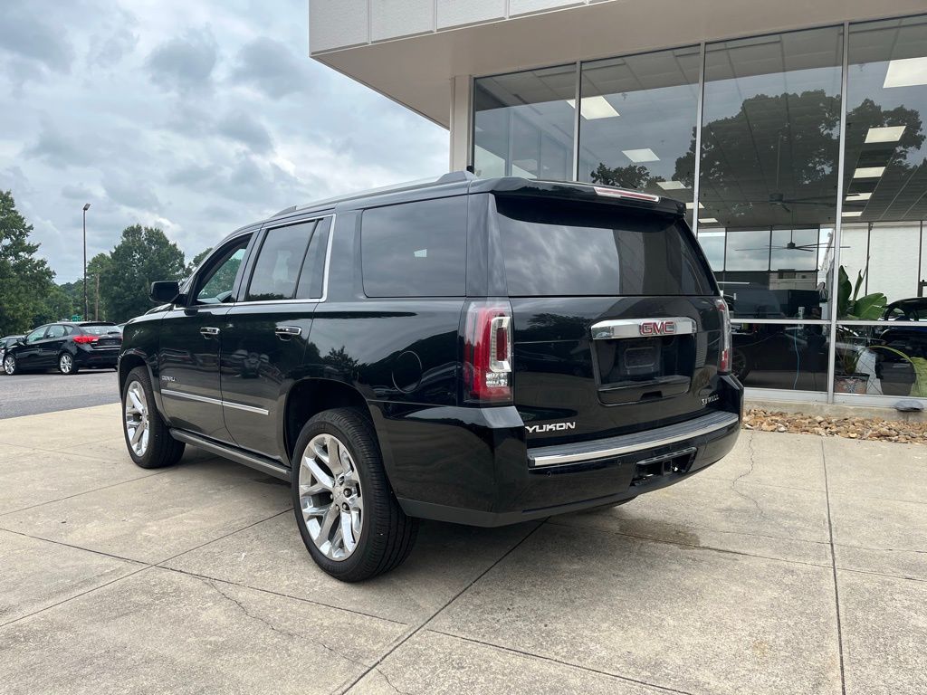 2020 Gmc Yukon Denali photo 2